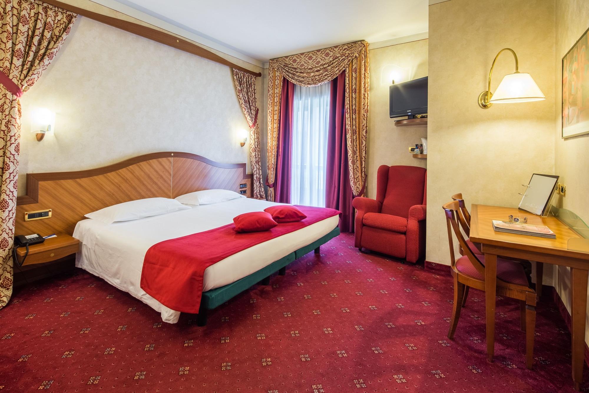 Western Luxor Hotel