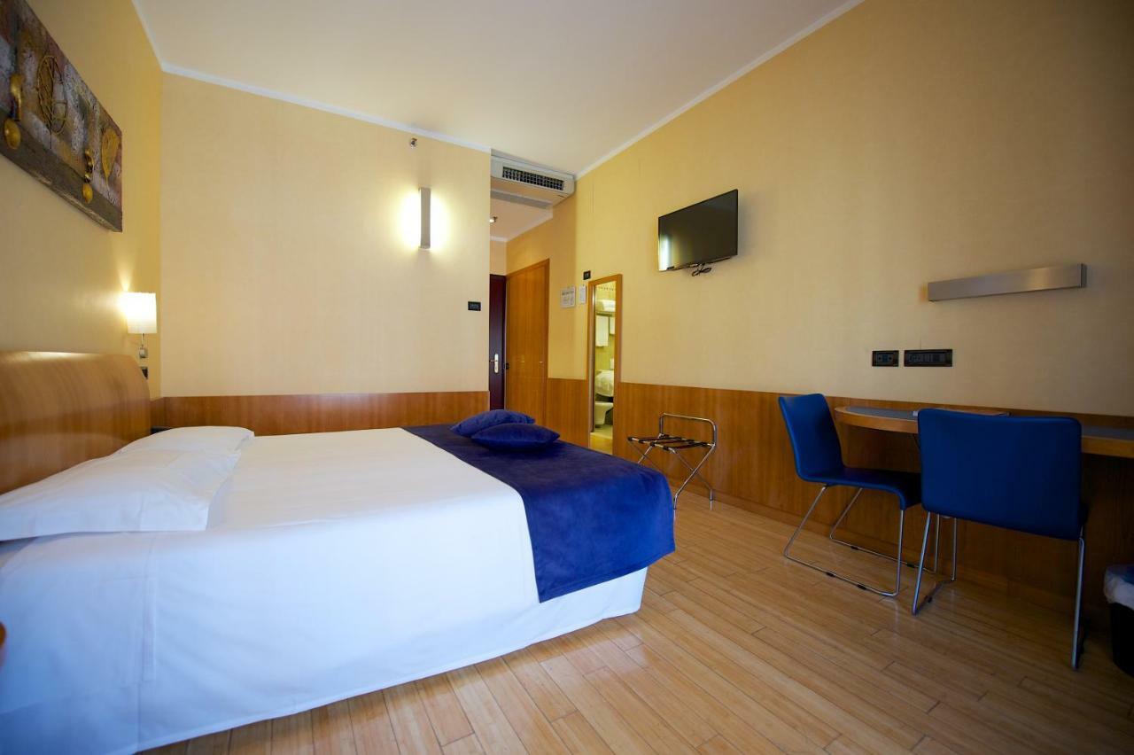 Western Luxor Hotel