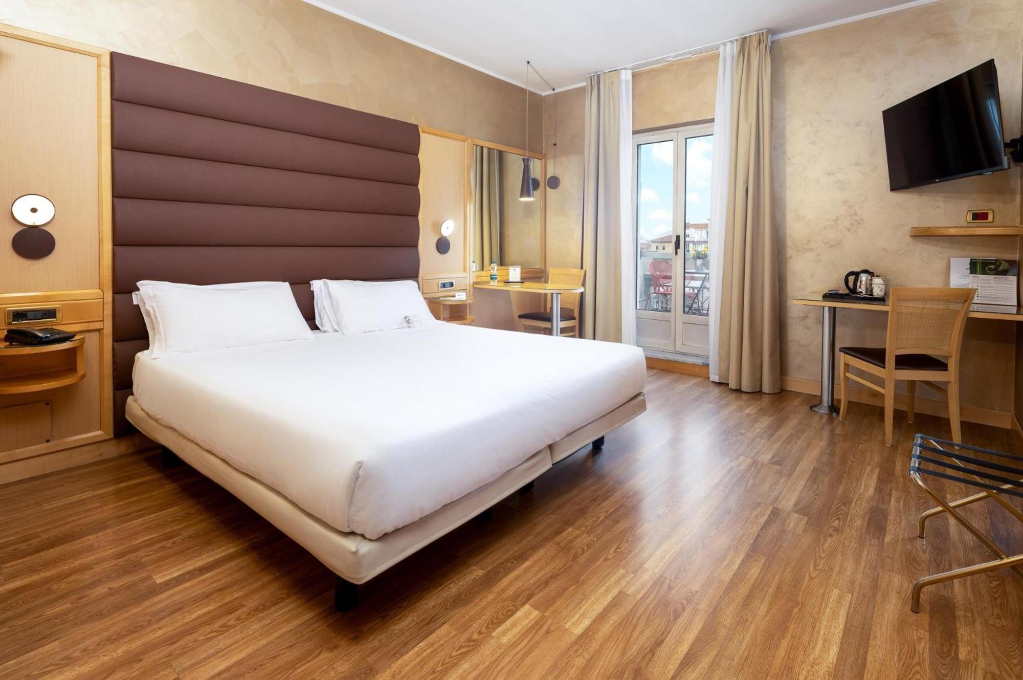 Western Luxor 4*