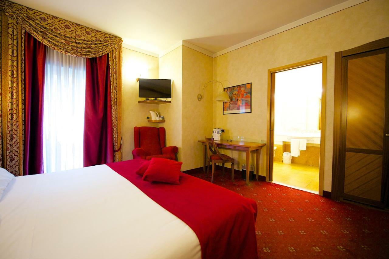 Western Luxor 4*
